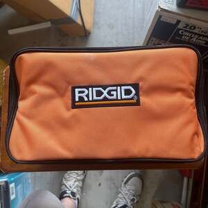 RIDGID R25011 1/4 Sheet Sander with AirGuard Dust Collection